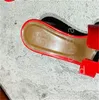 2021 Новый Paris Designer Социальный Швы Тапочки Женщины Real Coinr Slides Calfskin Sandls Clunk Stripers Дизайнеры Обувь Коробка