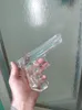 Hand vastgehouden rookpijp gekleurde glazen pistool bubbler rookglazen olie brander pijp water bongs tabak droge kruidenpijpen