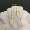 Fashion Designer Earrings For Women Jewelry Gold Letter Pendants Hoop Earring Womens Designers Stud Earrings Engagement Ear Studs 22022402R