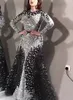 Pärlor Sequined Formal Long Prom Dress 2021 Dubai Arabiska Robe de Soiree Party Evening Mermaid Kappor Söt 16 Klänningar Quinceanera Kappor