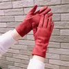 Gants de sport femmes solide Style Simple daim Plus velours épaissir garder au chaud écran tactile pas gonflé cyclisme conduite mitaines