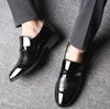Mężczyźni PU Skóra Formalna Biznes Dress Buty Męskie Biuro Płaski Oxford Oddychające Party Wedding Boots Designer Casual Shoe Plus Size 38-48
