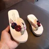 Haute qualité été enfant en bas âge EVA pantoufles bébé filles belles chaussures de plage pour 1-6 ans léger doux antidérapant pantoufle enfants TTX11 210712