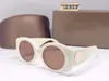 8036 Óculos de sol para homens e mulheres Estilo de verão Anti-ultravioleta Retro Shield Lens placa de quadro completo moda óculos aleatório caixa