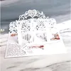 (10 stycken / mycket) 3d pop up brud och brudgum vit bröllop inbjudningskort laser cut pocket blommiga engagemang inbjudningar IC052