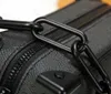 Män och kvinnor korsar kroppsväska mini mjuk resväska bagage harts kedja belagda duk axelpåsar högkvalitativ läder casual mode plånbok handväska grossist l063