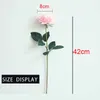 7 st Real Touch Rose Branch Stam Latex Rose Hand Känn kämpad Simulering Dekorativa Konstgjorda Silikon Rose Blommor Hem Bröllop Y0728