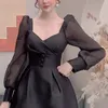 Femmes Noir Sexy Patchwork Organza Robe de bal Mini robe col en V manches longues bouffantes mode printemps automne 2F0486 210510