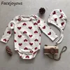 Verão Gêmeos Crianças Amor Coração Roupas Bebé Bodysuit + Chapéus 2 Pcs Recém-nascido Bebê Bodysuits Crianças Meninas Roupas 210413