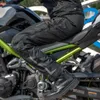 Męskie spodnie zima trzymaj ciepłe spodnie dla mężczyzn Motocyklowe spodnie wodoodporne kobiety ochronne spodnie Motocross Szybkie uwalniane spodnie Z230728