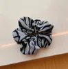 Büyük Bağırsak Saç Bağları Halklar Scrunchies Kadın Zebra-Şerit Scrunchie Elastik Kauçuk Bantlar Kız Hairbands At Kuyruğu Tutucu Aksesuarları