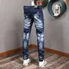 Jeans masculinos European Streetwear Men retro azul escuro Slim Fit Ripped Painted Designer Denim Punk