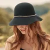 قبعات حافة بخيل FS Wide Wool Felt Dome Top Basin Fedora for Win Winter Cloche Hat Fedoras Bowler Cap with Crystal Chain