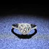 1 CTハートハローエンゲージリングのための女性の925のスターリングシルバーモアッサナイトダイヤモンドリングの結婚指輪ジュエリーアクセサリー