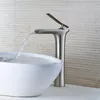 Robinets d'évier de salle de bain bassin nickel laiton cascade monotrou robinet d'eau froide et mitigeur robinets Torneira