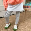 秋のかわいい赤ちゃんの女の子の偽の2つのピッチワークの縞模様のレギンススカート純粋な綿のカジュアルベースの底部210708