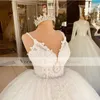 Abito da sposa Medio Oriente Ball Gown 2022 Appliques Pizzo senza spalline Pizzo Cappella Treno Abiti da festa da sposa229p