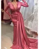 2021 Sexy Prom Dresses Jewel Neck Illusion Długie Rękawy Wody Melon Koronki Aplikacje Kryształowe Koraliki Mermaid Plus Size Party Dress Suknie Sweep Pociąg