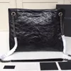 2021 Ultimo stile Shopping bag Made in Italy È realizzata in pelle ondulata oil and wax 577999 Pelle di vitello cerata liscia nera stropicciata