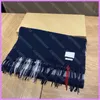 Nueva Moda Bufandas de Seda Diseñadores Bufanda de Cachemira de Invierno Para Hombre Mujer Pashmina Diseñador Bufanda de Cabeza Chal Bufandas Casuales Wrap D2111163F