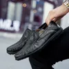 Летние мужчины повседневные туфли натуральные кожаные мужские мокасины Мокасины 2021Татальские дышащие проскальзывания на обувь