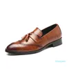 Designer gentleman skor Mäns Business Casual Leather Shoes Fashion Bullock Men Oxfords Tassel