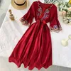 Retrô Mulheres Bordado Vestido Vestidos Primavera Verão Slim Vintage Vintage Vestido Ladies Kleid Boho Casual Flora Mujer 210525