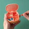 Mini Travel Portable Pill Box Dispen Storage Container Pocket Case Holder Daglig medicin Arrangör Fuktbeständig piller Vitaminfall 4 Fackringar