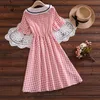 Style Preppy japonais été femmes Robe à carreaux broderie col claudine femme Robe Vintage élégant coton mignon 210520