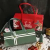 Stobag 5pcs jouet au monde joyeux Noël boîte de papier portable célébrer bonbons chocolat biscuit emballage année cadeau pack 210602