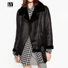 Ly Varey Lin Vinter Kvinnor Faux Lamb Läderjacka European American Punk Lapel Tjockad Vadderad Varm Zipper Fur Outwear 210526