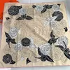 90 cm quadratischer Twill-Schal für Damen, modischer Foulard, Satin-Schal, große Vintage-Rose, quadratisches Haar-/Kopf-Bandana, Hijab-Taschentuch