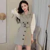 Primavera otoño conjuntos de mujeres solapa coreana manga de hojaldre cintura delgada y delgada temperamento top faldas cortas traje ll615 210506