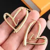 Stud 2024 Nieuwe Designer Classic Love Hoop Oorrings Fashion Style Studs Design Stempel Roestvrij staal Gold Golde Stud -oorbellen voor vrouwelijke feestgeschenken