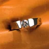 البلاتين الصلبة PT950 الذهب الأبيض 0.5CT 5MM Roundmoissanite خاتم الماس النساء خاتم الخطوبة 6045896