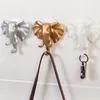 dekorativa hängande krokar