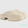 2021 Lyxig kvinna Sandaler Mens Tofflor Slide Designer Candy Färg Flat Högklackat Gummi Slipper Jelly Skor Flip Flops Slides Outdoor 396