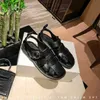 Sapatos de conforto para mulheres amarelo sandálias planas terno feminino feminino bege verão saltos sem moda meninas negras low tira de volta pu escândalo y0721