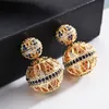 Créateur creux de luxe Zircon Coloré Deux boucles d'oreilles de boule de boule latérales Vintage Bijoux de fleur pour Femmes Fête cadeau ZK30