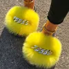 Fox Sandals Furry Fur Slippers Fluffy Flip Flops Diamond Chain Real Fur Slides For Women Ladies House Slippers Beach Flat Shoes AA220307