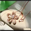 Necklaces & Pendants Exquisite Diamond Four Leaf Clover Camellia Pendant Clavicle Chain Necklace 18K Gold Fashion Classic230E