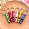 Mini Alumínio Colorido Metal Pet Dog Treinamento Ao Ar Livre Assobio Com Keychain Chaveiro Chaveiro Cães Sound Ferramenta Ajustável DH9600