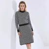 Twotwinstyle élégant plaid tricoté robe de femme col montant à manches longues taille haute à lacets robes bowknot mode féminine 210517