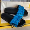 Designer femmes diapositives satin bleu clair froncé pantoufles à large bande Lady Signature Vertigo sandales tongs été plage chaussures plates 316