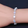 Global Popular Pure Love Style White Crystal White Zircon Smycken Ställer för Kvinnor Heart Square Armband Hängsmycke Örhänge Hänge H1022