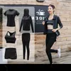 Mulheres Yoga Set Slim Respirável Fitness Roupa Ao Ar Livre Ginásio Running Tracksuit Treino Jogging Terno Sportswear Esporte Outfit Feminino 210802