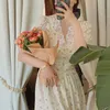 ヴィンテージ花柄のドレス女性エレガントなレースシフォン韓国のパーティードレスパフスリーブVネックミディドレス春のドレス13574 210527