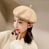 Berets 2021 Winter Effen Kleur Beret Britse Stijl Retro Dome Pompoen Painter Hat Mannen Vrouwen Verjaardagsfeestje Exquisite Hoofddeksels