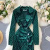 EW女性エレガントなベルベットのドレス韓国のファッションノッチの長袖Ruched Slim Vintageボディコンドレスセクシースプリットパーティードレス2022