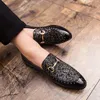 zapatos de vestir para hombres Diseño de zapatos minimalista de lujo italiano Bordado de cuero Remaches Mocasines de moda de fiesta de boda de cuero superior de gran tamaño: US6.5-US12